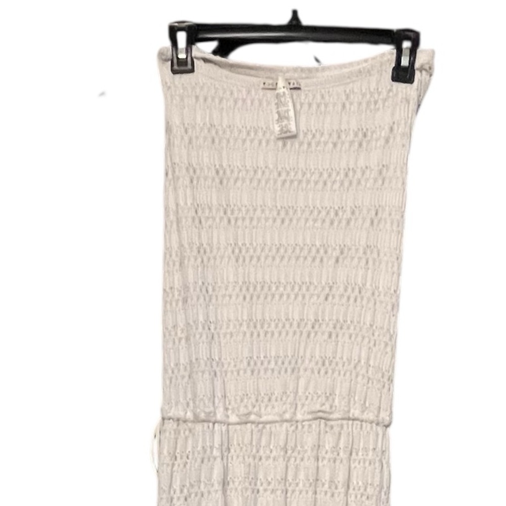 Vitaman A size small white lined crochet maxi dress sleeveless, lined slits